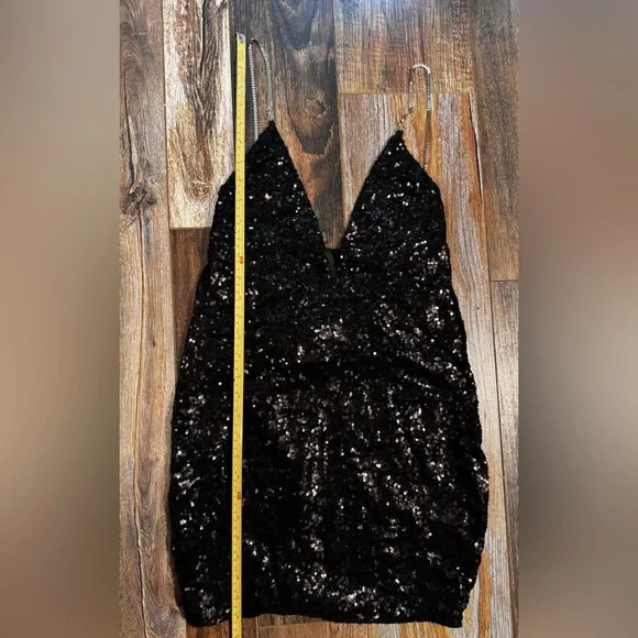 Black Sexy Sequin Mini Dress, by Pretty Little Thing - Picture 7 of 10